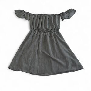 S Kimchi Blue Off-Shoulder Dress – Black & White Stripe Flowy Y2K Mini
